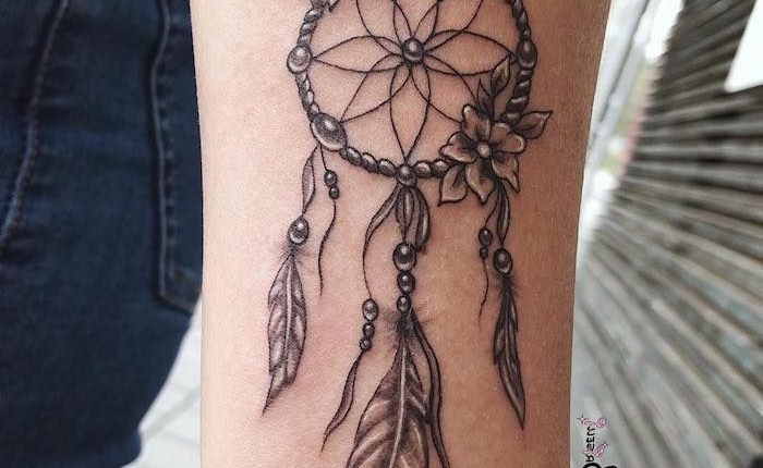 ▷ 1001 + Ideen und Bilder zum Thema Traumfänger Tattoo!