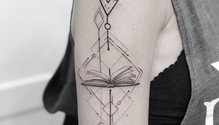 105 Book Tattoos For the Ultimate Reader