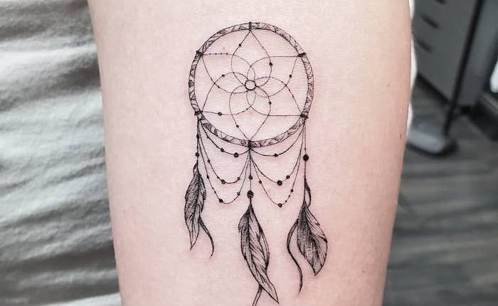 ▷ 1001 + Ideen und Bilder zum Thema Traumfänger Tattoo!
