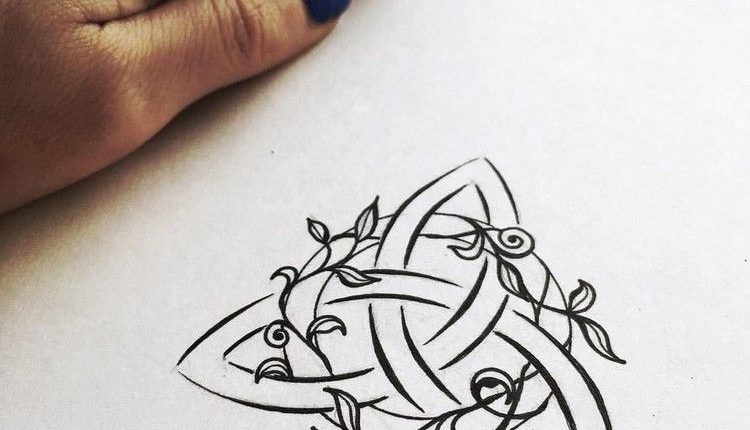 Familien Tattoo: Ideen für ein Symbol oder eine Schrift mit Bedeutung