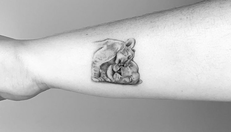 16 Adorable Tiny Animal Tattoos For All The Pet Lovers Out There