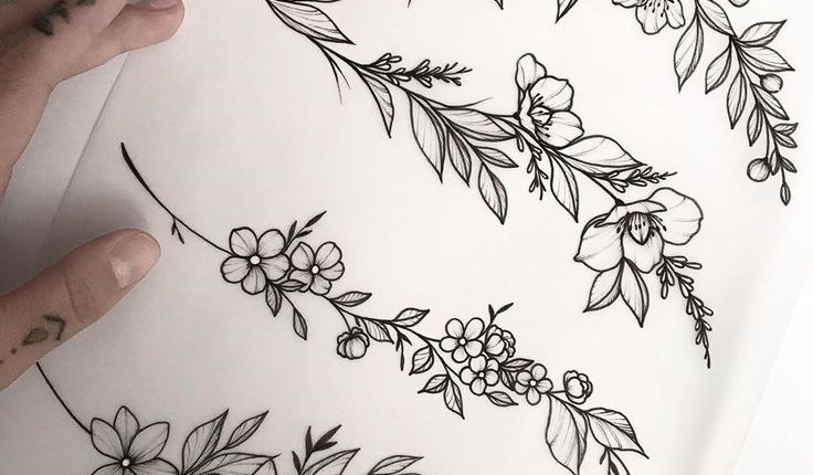 • Yasmim Bracissievicz • on Instagram: “Braceletes/pulseiras disponíveis com valores reduzidos ✨mais informações por DM | #flowertattoo #botanicaltattoo #blackwork…”