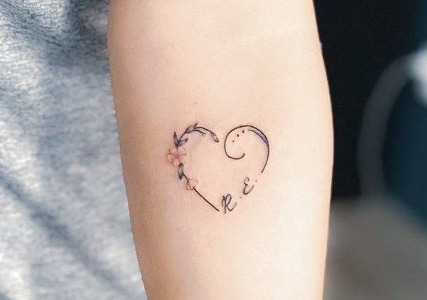 15 Tatuajes que reflejan la elegancia de manera sutil