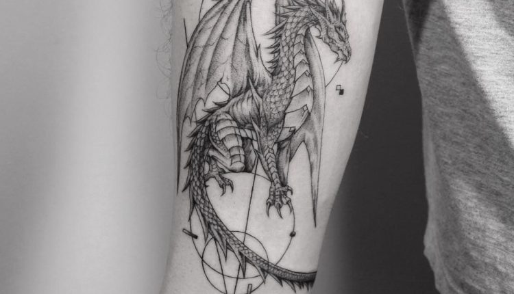 165+ Dragon Tattoo Designs For Women (2021) Arms, Shoulder, Chest