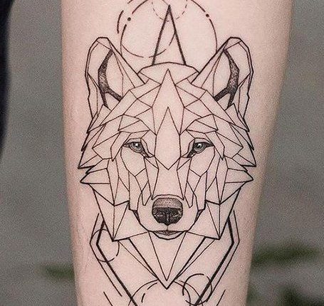 25 Wild Wolf Tattoos for Men