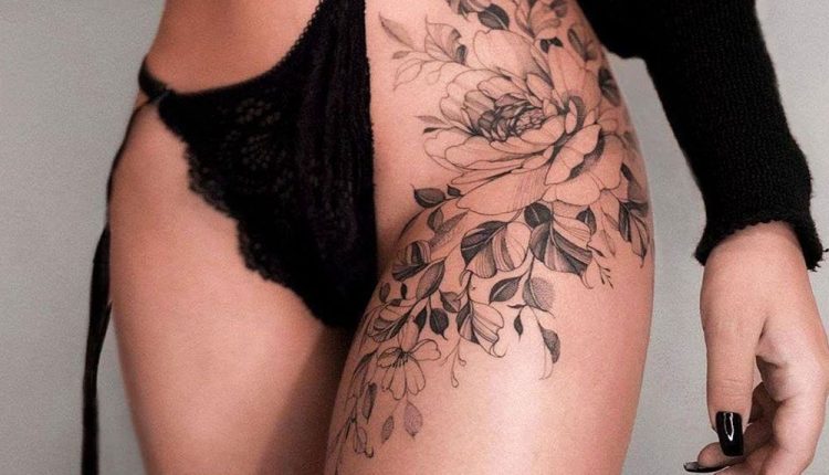 21 Floral Butt Tattoo Designs For Women