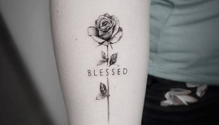 Tatuagem blessed: 50 inspirações para uma tattoo abençoada