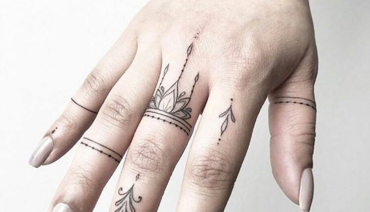 25 Minimalist Tattoo Ideas For Girls Who Want To Keep